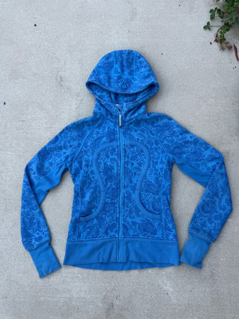 Lululemon Cornflower Paisley Blue Scuba Hoodie Size 4